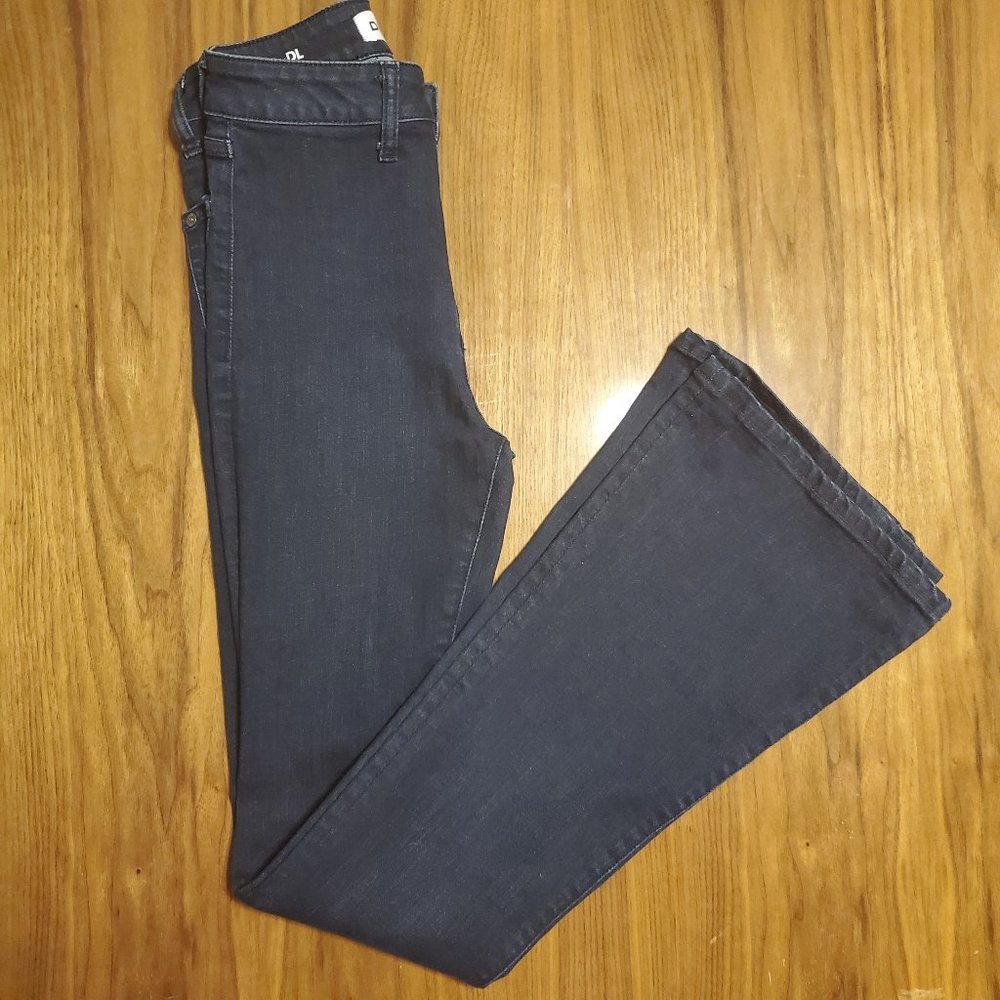 DL1961 Women's Rachael Jeans Flare Leg Size 25